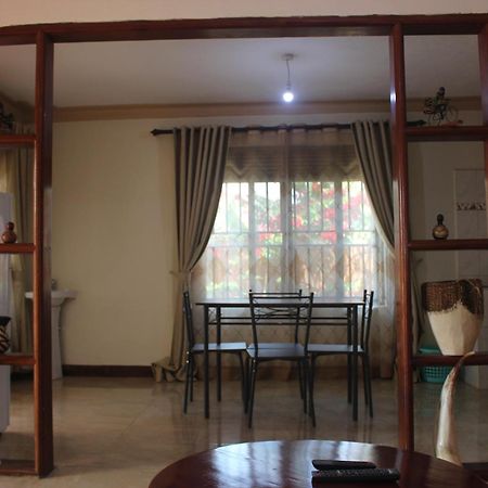 Fort Portal Montane Safaris Hotel מראה חיצוני תמונה