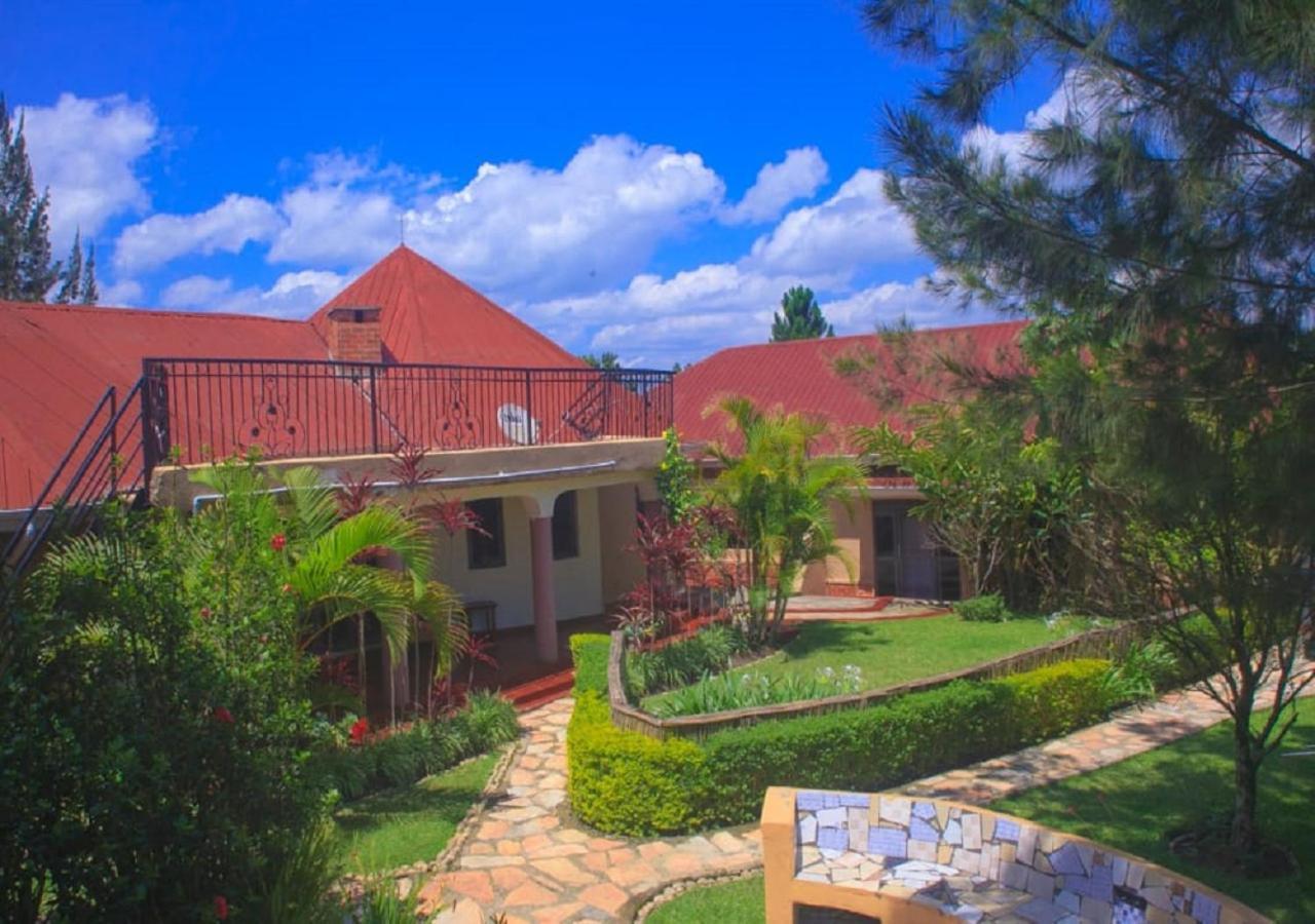 Fort Portal Montane Safaris Hotel מראה חיצוני תמונה