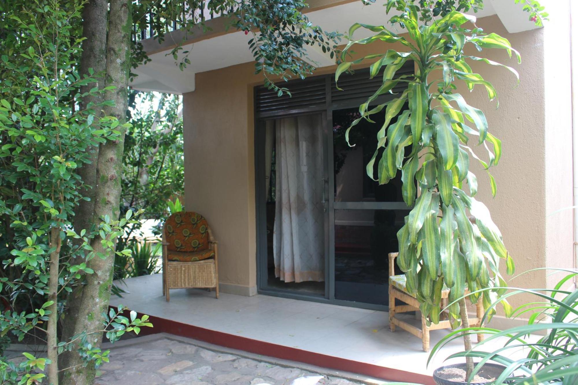 Fort Portal Montane Safaris Hotel מראה חיצוני תמונה