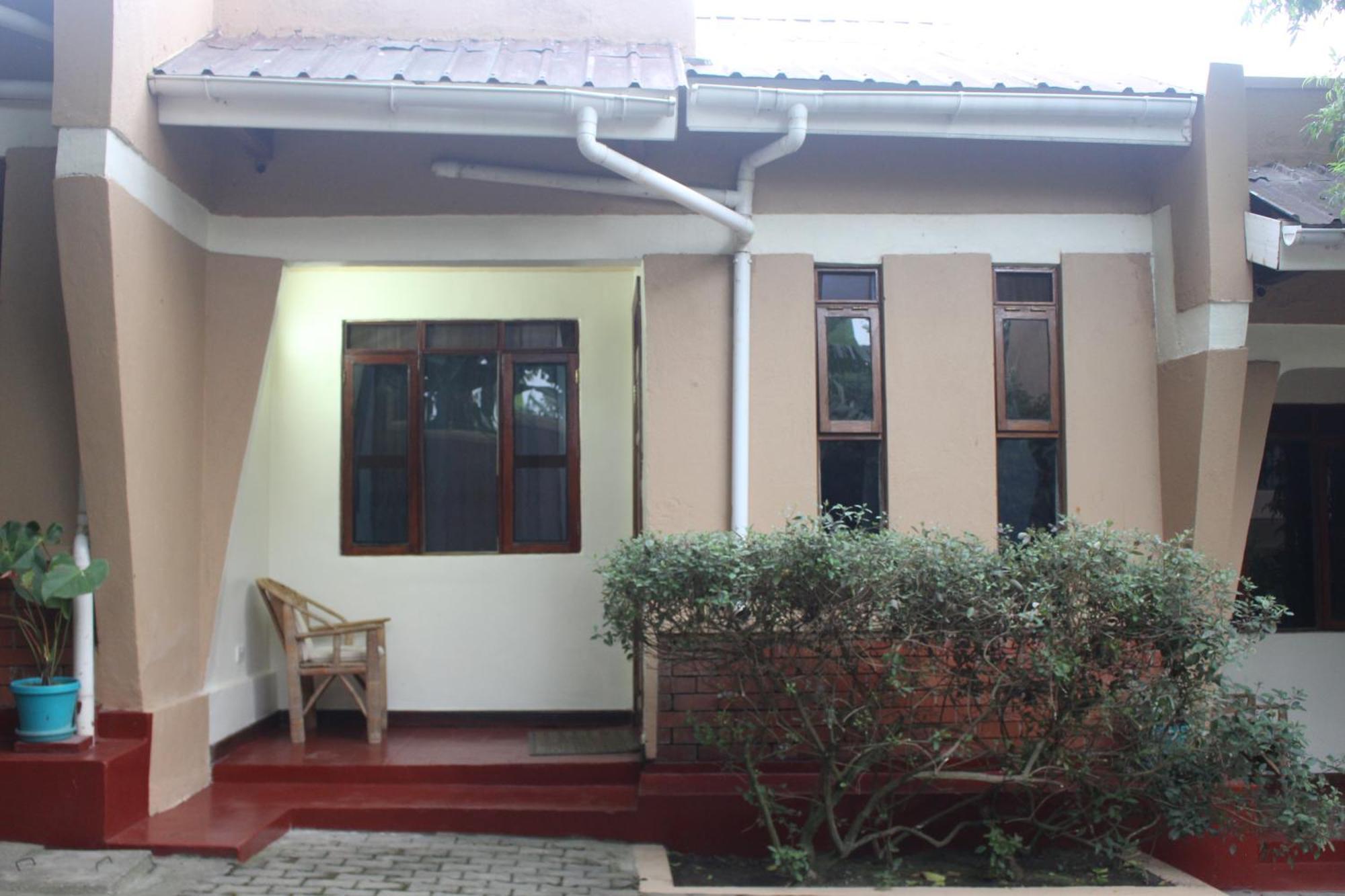 Fort Portal Montane Safaris Hotel מראה חיצוני תמונה